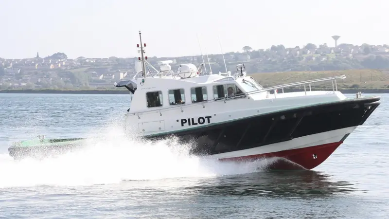 Foxtrot is designed to operate in both pilotage and offshore crew/light cargo transfer roles.