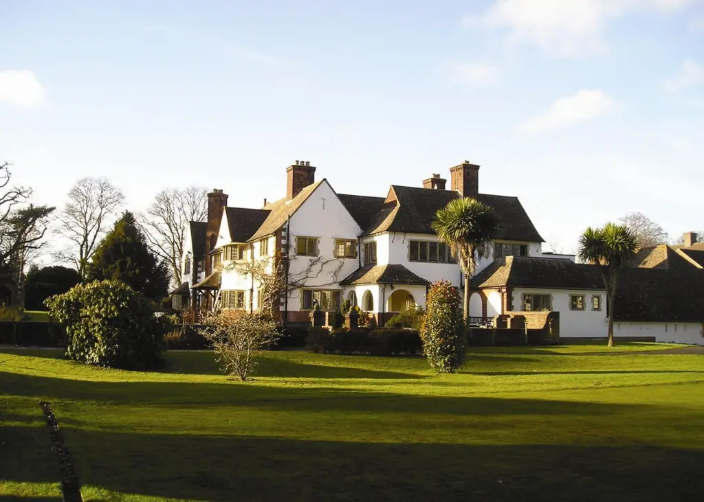 The Royal Alfred Seafarers’ Society home at Weston Acres in Banstead, Surrey provides dedicated accommodation and care to former seafarers and their dependants.