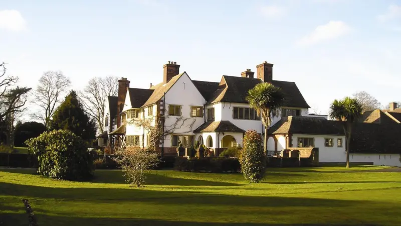 The Royal Alfred Seafarers’ Society home at Weston Acres in Banstead, Surrey provides dedicated accommodation and care to former seafarers and their dependants.