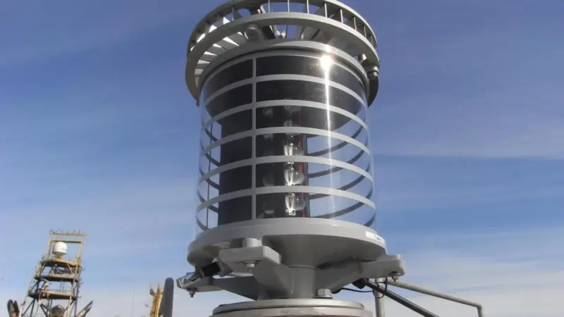 The Vega VSL-73 LED Sector Light is engineered to provide a sharp boundary between colours.