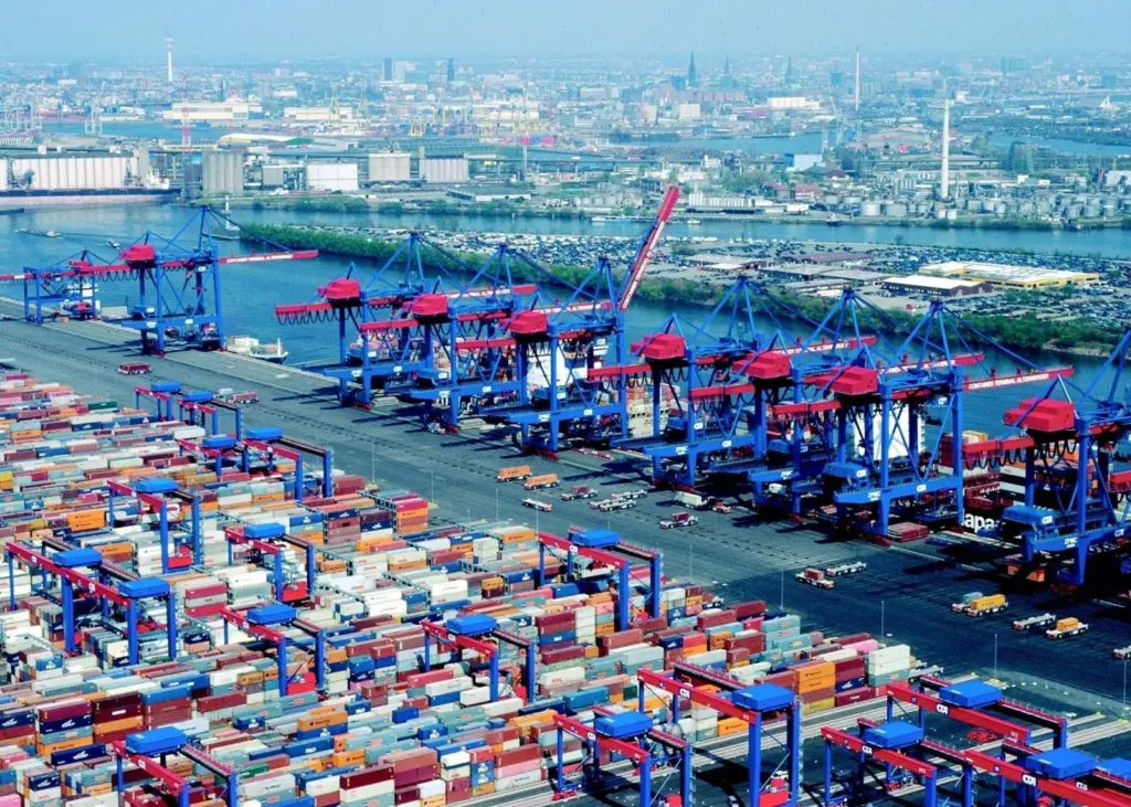Hamburg prides itself on being a green port and is promoting the use of cleaner ships.