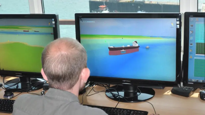 The display may look like a simulator but is, in fact, an integrated real time presentation of radar, ECDIS and AIS data.