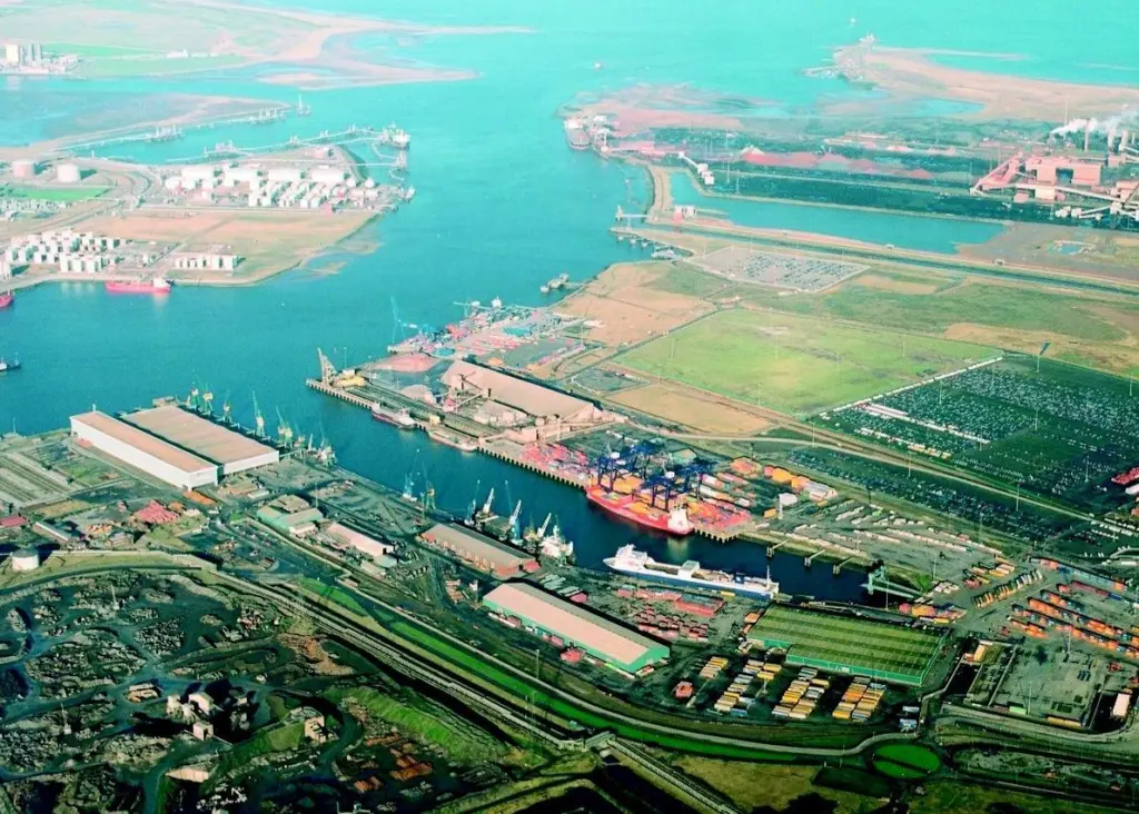 RWE  npower renewable has already placed site survey contracts worth in excess of £1m with local vessel owners, including in the Grimsby area.