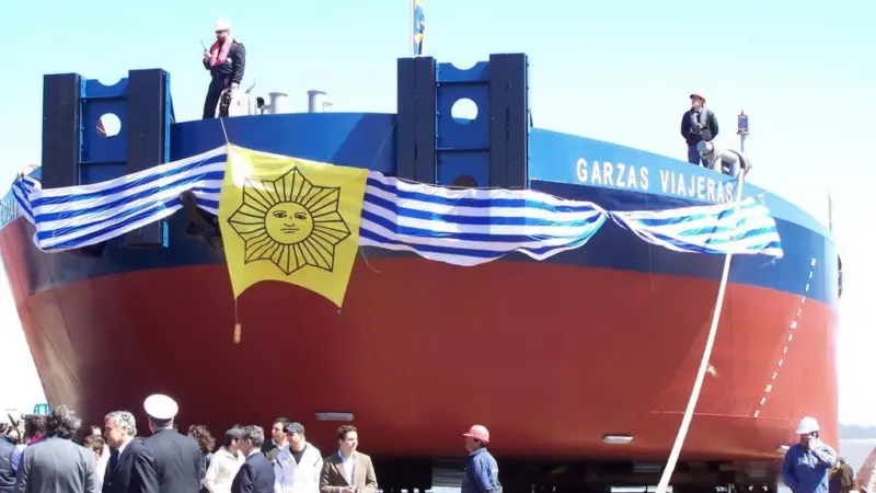 A barge fitted with BargeSafe Solar is launched at the ASMAR yard.