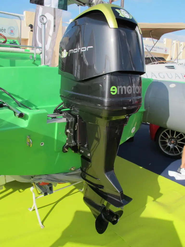 The first units are packaged to look like a conventional outboard and indeed the bottom end of the unit comes from a petrol outboard.