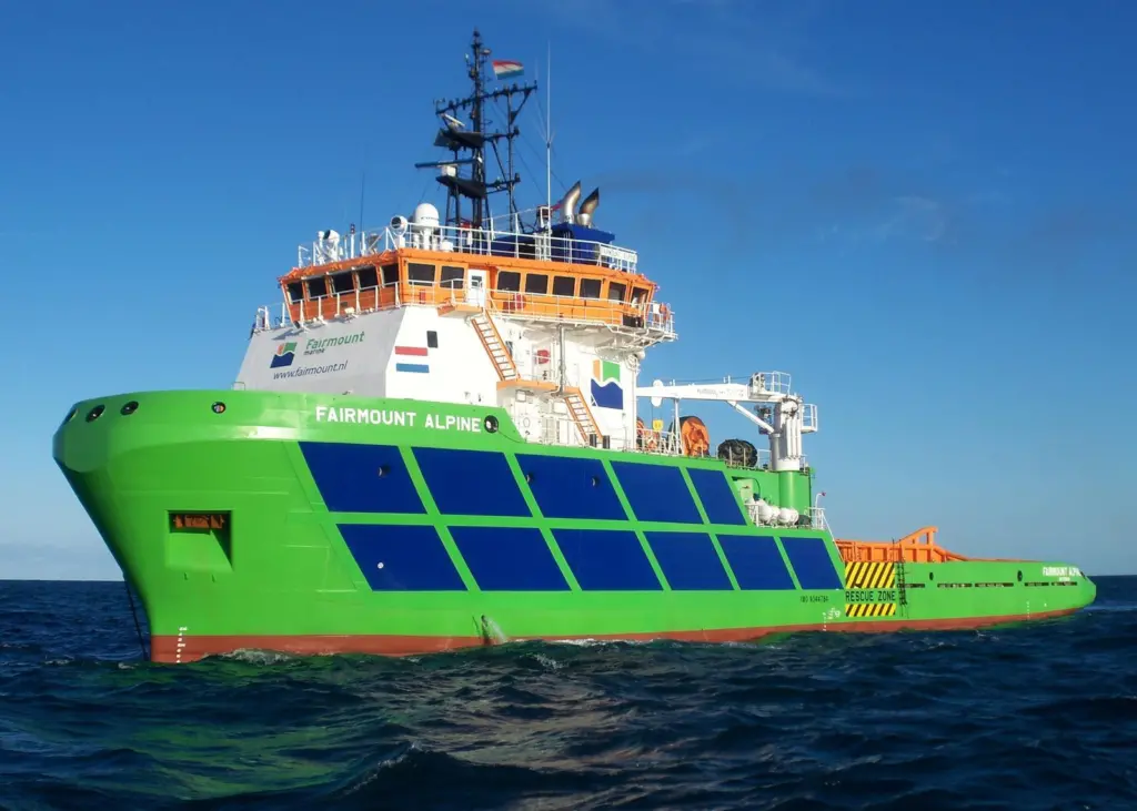 Fairmount Alpine successfully refloated MV Ikan Sepat.
