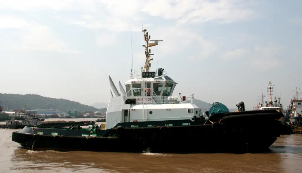 Yong Gang Tuo29 is the seventh RALdesigned tug for Ningbo port in China and the first RAmparts 3300.
