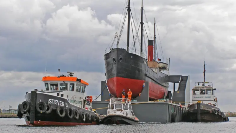 SS Robin is one of only three National Historic Ships ‘Core Collection’ vessels based in London.