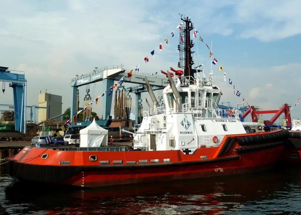 Riverwijs Emma and Riverwijs Rowan were formally named at the ASL yard in Singapore. (photo courtesy of Piet Sinke)