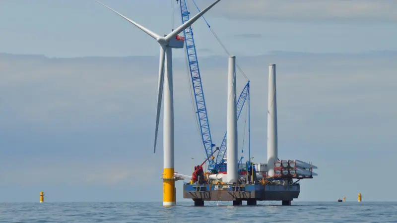 Galloper will be an extension of the Greater Gabbard wind farm, seen here under construction. Photo: RWE Innogy