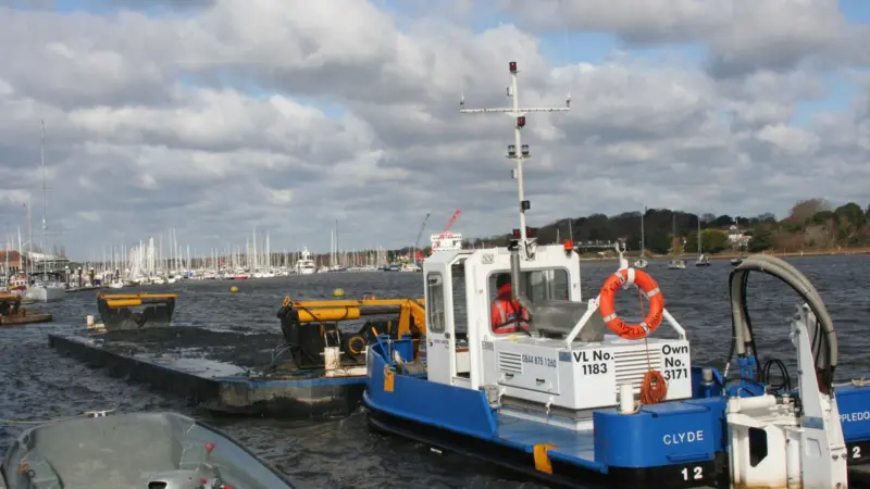 Land and Water’s design concept was for a small, highly manoeuvrable shallow drafted tug, built on a catamaran hull.