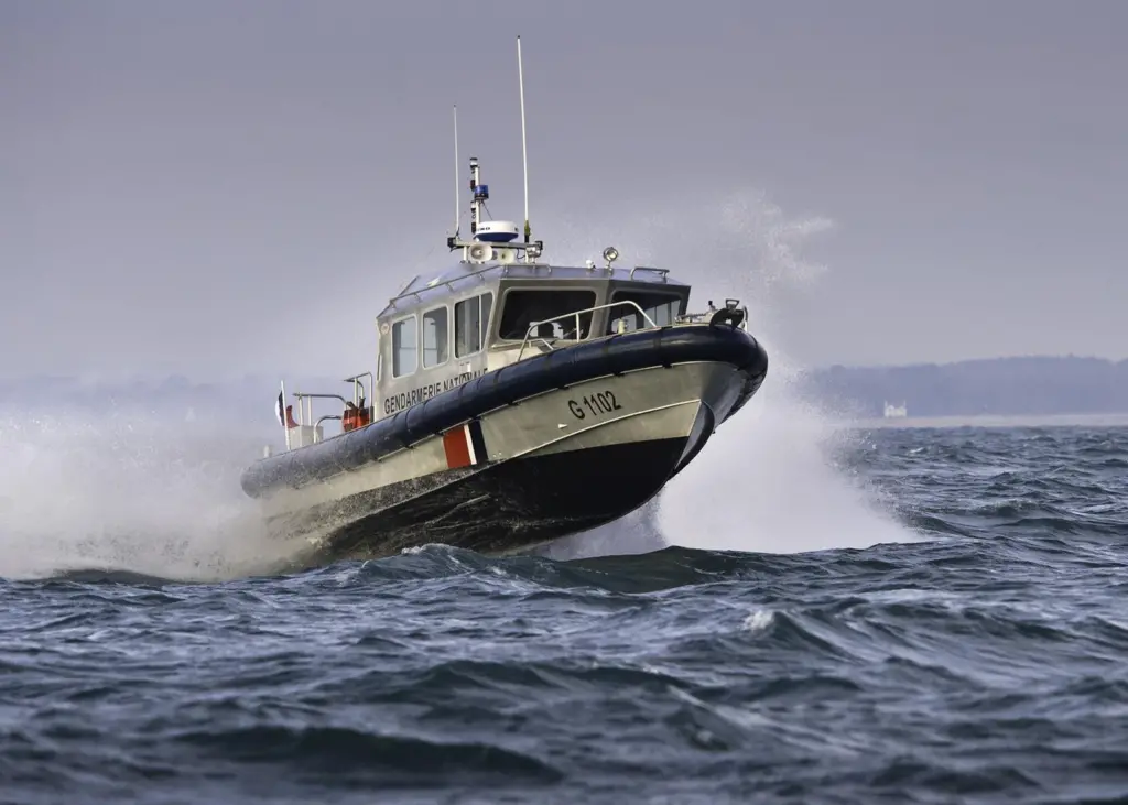 Powered by twin Yanmar 6 LPA STP engines coupled to Ultra Dynamics’ UltraJet UJ305s waterjets, the vessels will reach 34 knots.