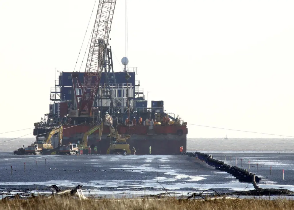 A particular finding is the importance of considering both onshore and offshore transmission networks together for the most economic and efficient design. Photo: Peter Barker