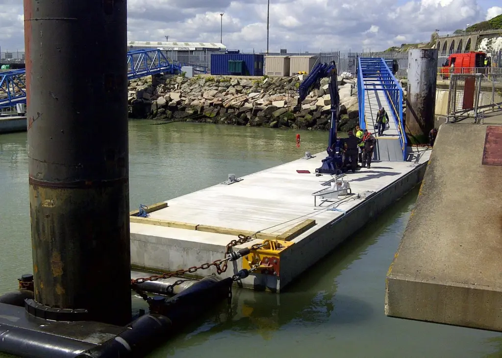 This pontoon made by Marine Designs Ltd has been installed in Ramsgate to transfer crew to Thanet Offshore Wind Farm.
