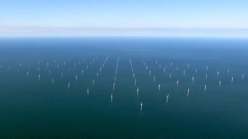The targeted 30% cost reduction will lower the cost of electricity from offshore wind farms to £100/MWh. Photo: Elsam A/S