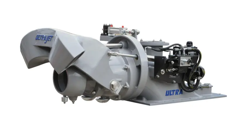 The UltraJet 251HT gives boat builders an option for heavier boats, towing, or high bollard pull applications