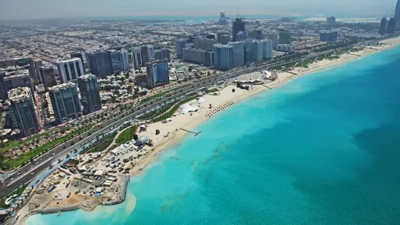 Nourishment of Abu Dhabi’s Corniche beach, one of the target locations for the CEDA Dredging Days 2012 technical visit, was completed in September 2011