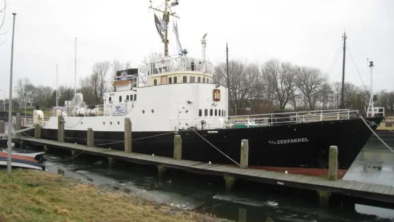 Dutch Sea Cadets are repairing and refitting the Zeefakkel, which was damaged in an arson attack