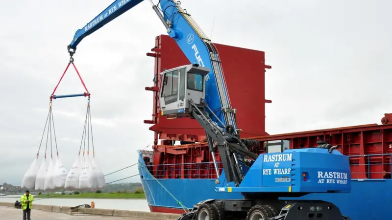 The new machine will lift eight 1 ton bulk bags at a time