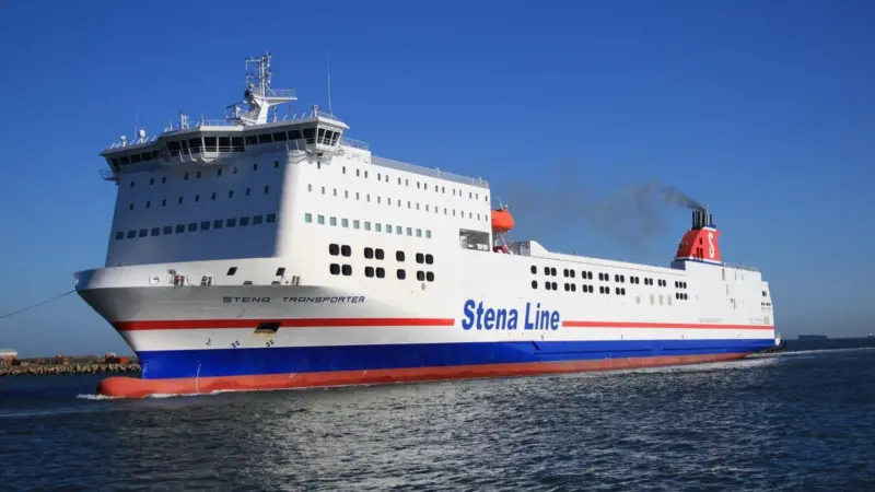 Stena Transporter has been delivered with over 30 Solar Solv screens for the bridge