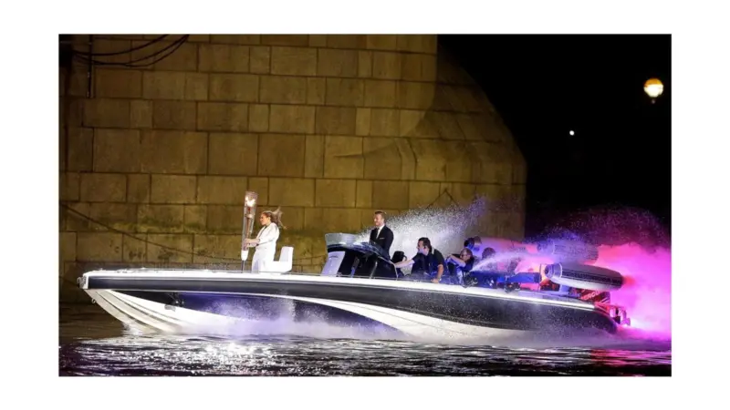 David Beckham actually drove the boat himself for most of the Olympic flame’s final voyage
