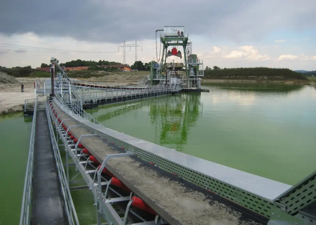 A Rohr Clamshell Dredger digs at a depth of 50m in Eastern Europe