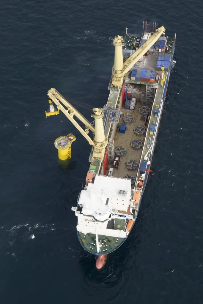 The Jumbo Javelin is able to carry up to 9 TP’s at a time, stowed vertically in the hold