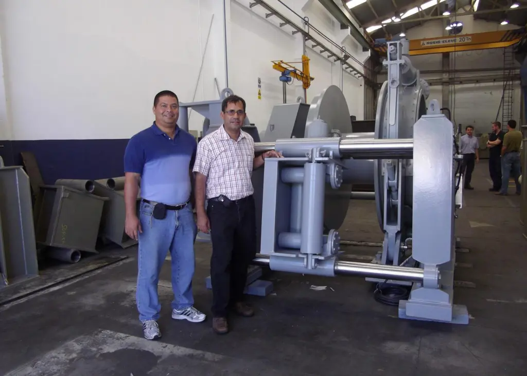 Ian Cohen and José Mata, representing the Authority of the Panama Canal, recently visited the Ibercisa manufacturing facility