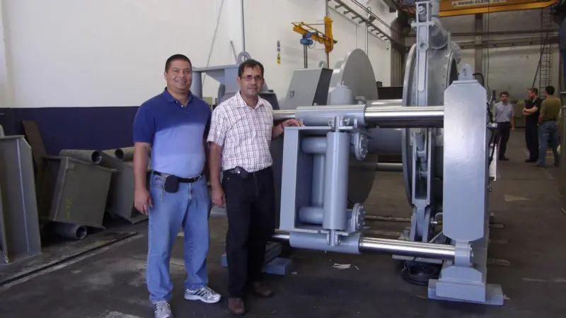 Ian Cohen and José Mata, representing the Authority of the Panama Canal, recently visited the Ibercisa manufacturing facility