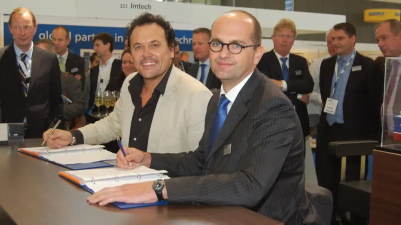 The signing ceremony between Damen and Iskes Towage & Salvage took place recently