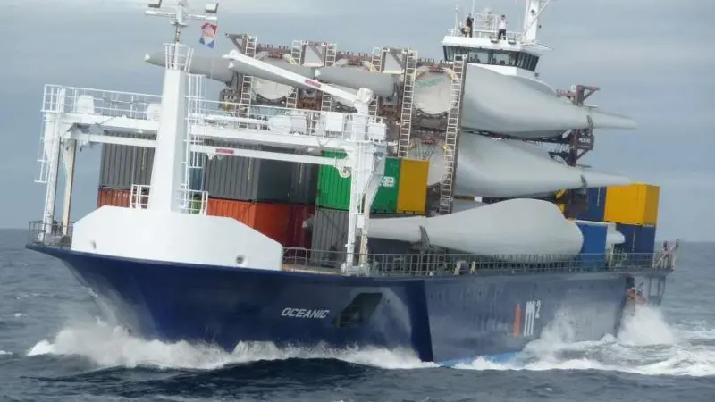 Brouwer designed, engineered and installed the electrical systems for 'Oceanic'