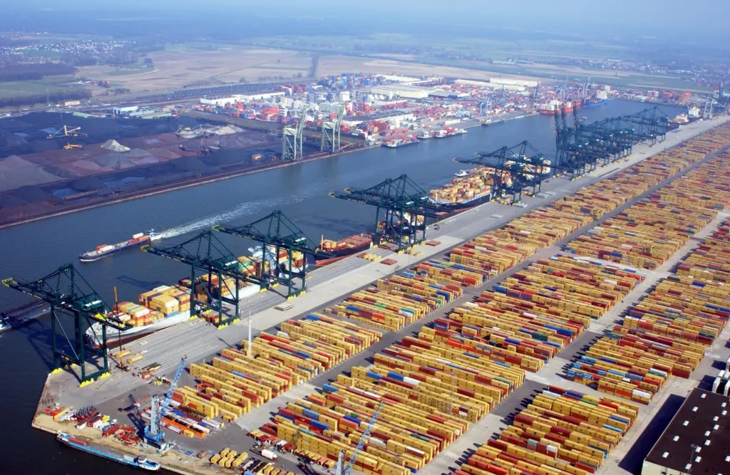 The new locks on the Panama Canal are based on the Barendrecht lock in Antwerp