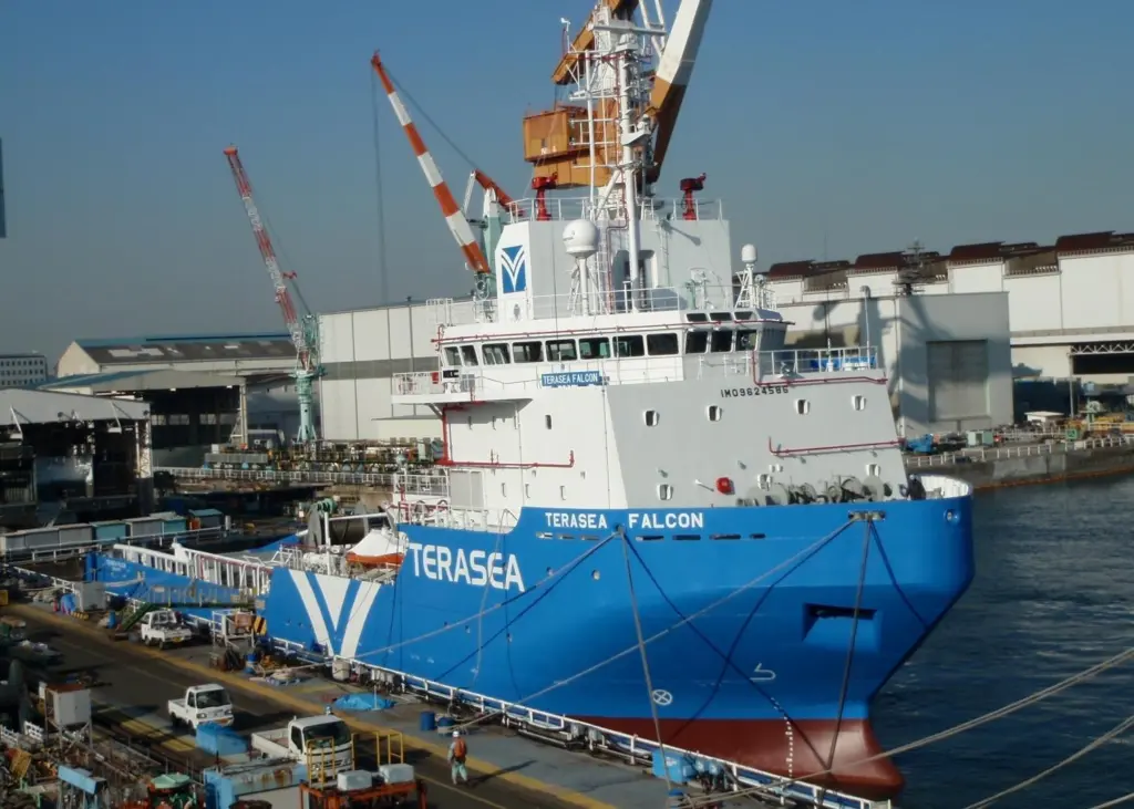 TeraSea Falcon is the first of four 200 tonne bollard pull tugs for the new Singapore based company TeraSea