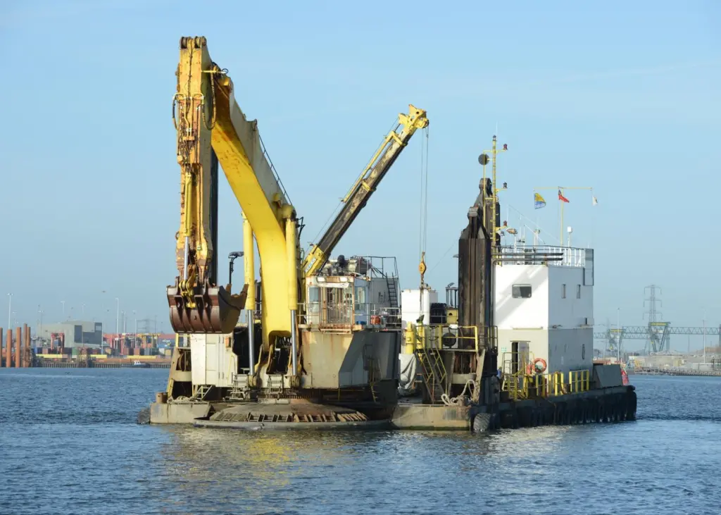 Boskalis Westminster has deployed the dredger Manu Pekka to deepen part of the access channel to the container terminal