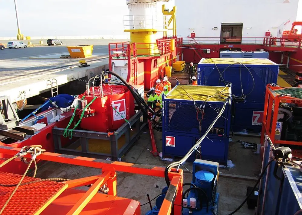 The SeaVex excavation equipment was deployed from the DP2 Loch Roag vessel Photo: Red7Marine