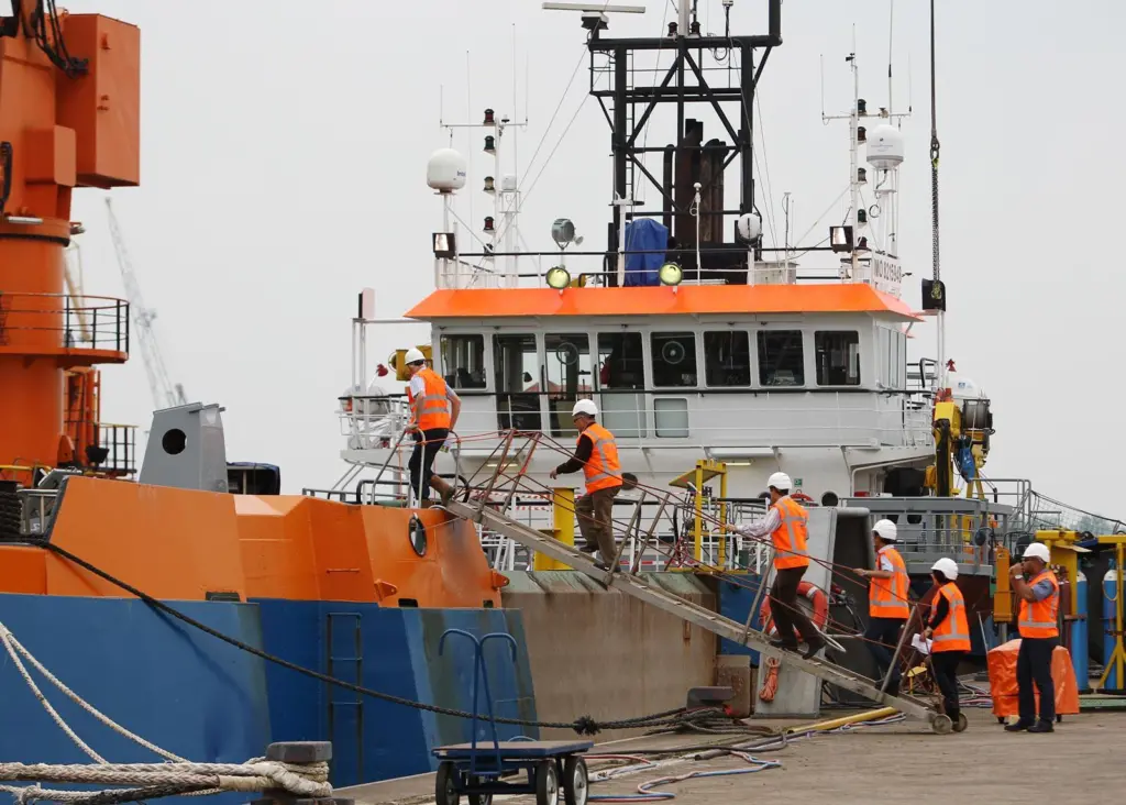 Participants will make a site visit to the dredging yard of IADC member Van Oord