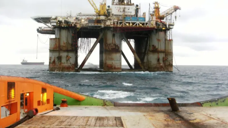 Fairmount Sherpa progresses with GSF Arctic I under tow