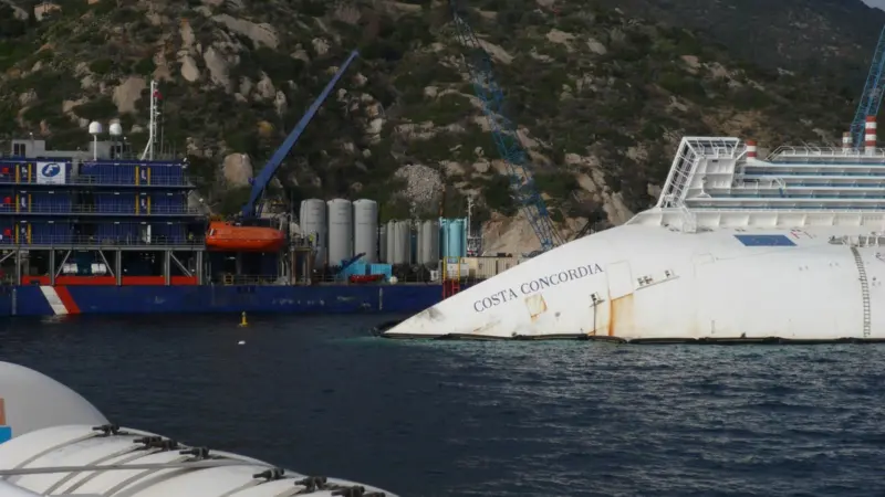 Grout mattresses will provide a flat, stable platform for Costa Concordia’s hull to rest on once it has been rolled upright
