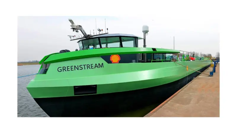 Greenstream has been designed with four small efficient engines rather than one large engine as in traditional barges