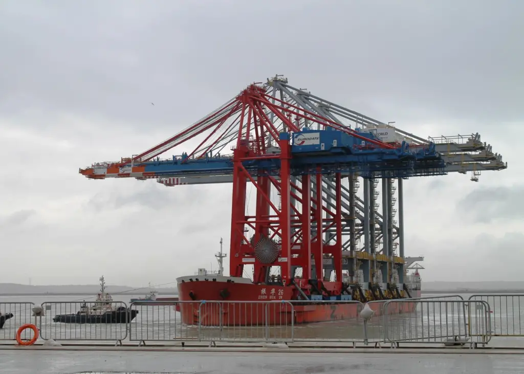 The biggest gantry cranes in the UK arrive at London Gateway