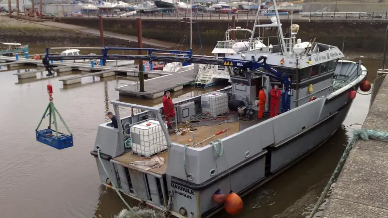 The versatile 5.98 T/M Amco Veba 806.M.4S marine crane has proved ideal on the Isle of Man Fishery Protection Vessel Barrule