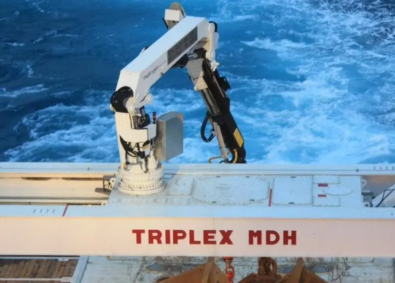 The Triplex MDH 42 can lift, move and park heavy anchors up to 42 tonnes