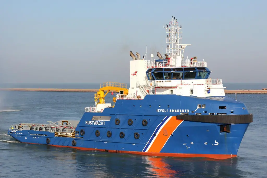 The more sophisticated and powerful Ievoli Amaranth has taken over emergency response duties off the Dutch coast