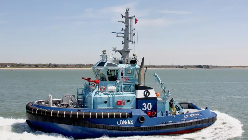 Lomax is a very compact and extremely versatile and agile ASD tug