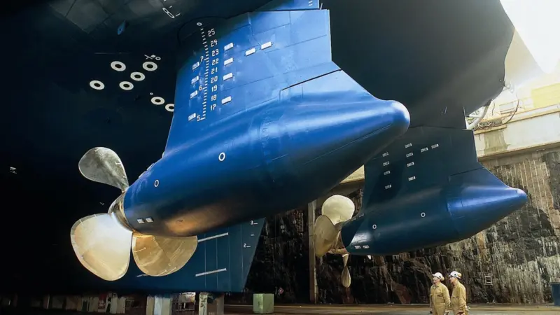 Azipods are big, reaching up to 9m high and weighing 200 tonnes each