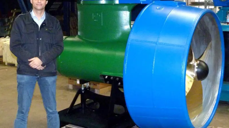 Markus van der Laan with the new electric V-POD 1,250mm drive unit