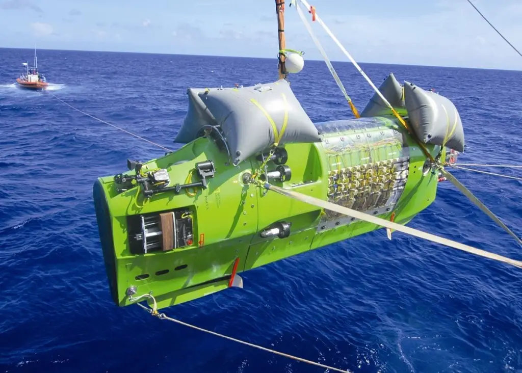 The Deepsea Challenger is launched. SubConn connectors can be seen interfacing the transparent oil filled battery array. Image courtesy of James Cameron