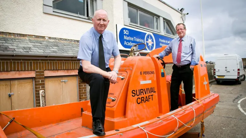SCI has more than 22 years’ experience in the manufacture, supply and maintenance of lifeboats, davits, liferafts and fast rescue craft