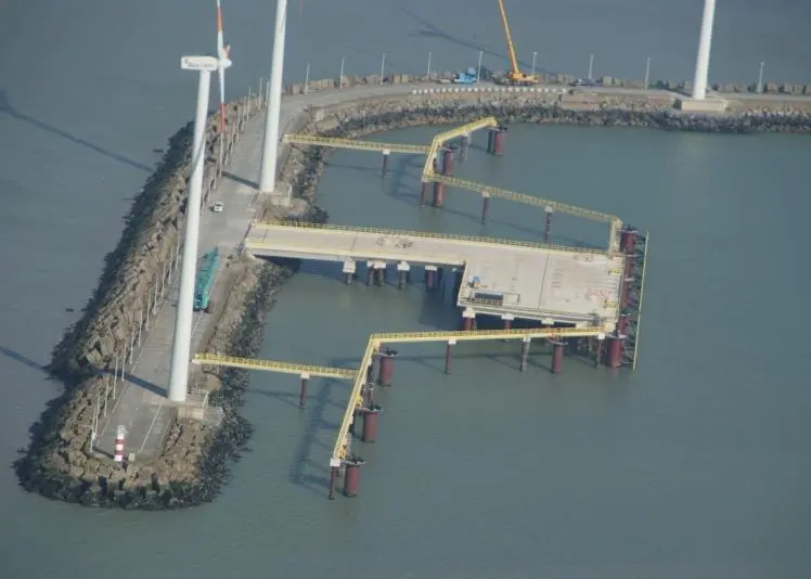 The substructure is completed for Zeebrugge’s second LNG terminal jetty. Photo: Port of Zeebrugge