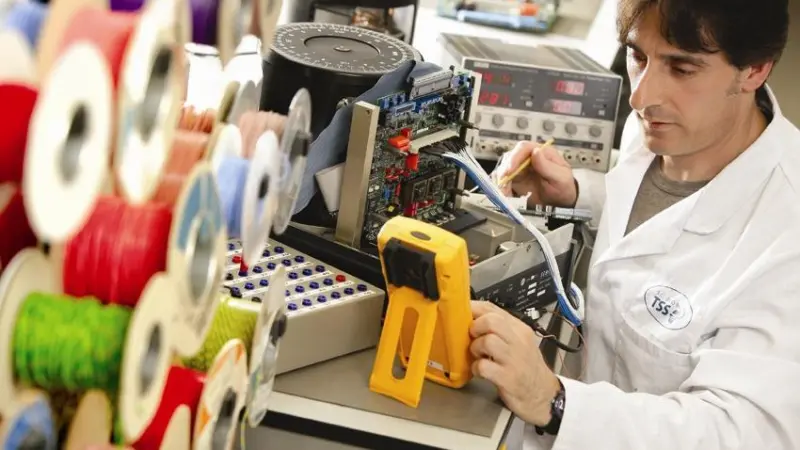 The China Classification Society made a detailed study of the manufacturing processes and quality control methods employed at the Teledyne TSS factory